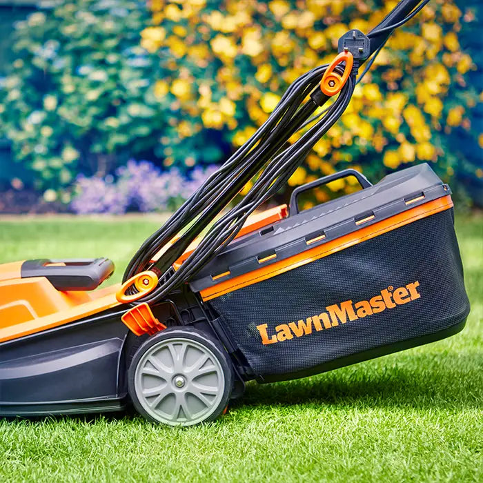 LawnMaster 1400W 34cm Electric Lawn Mower