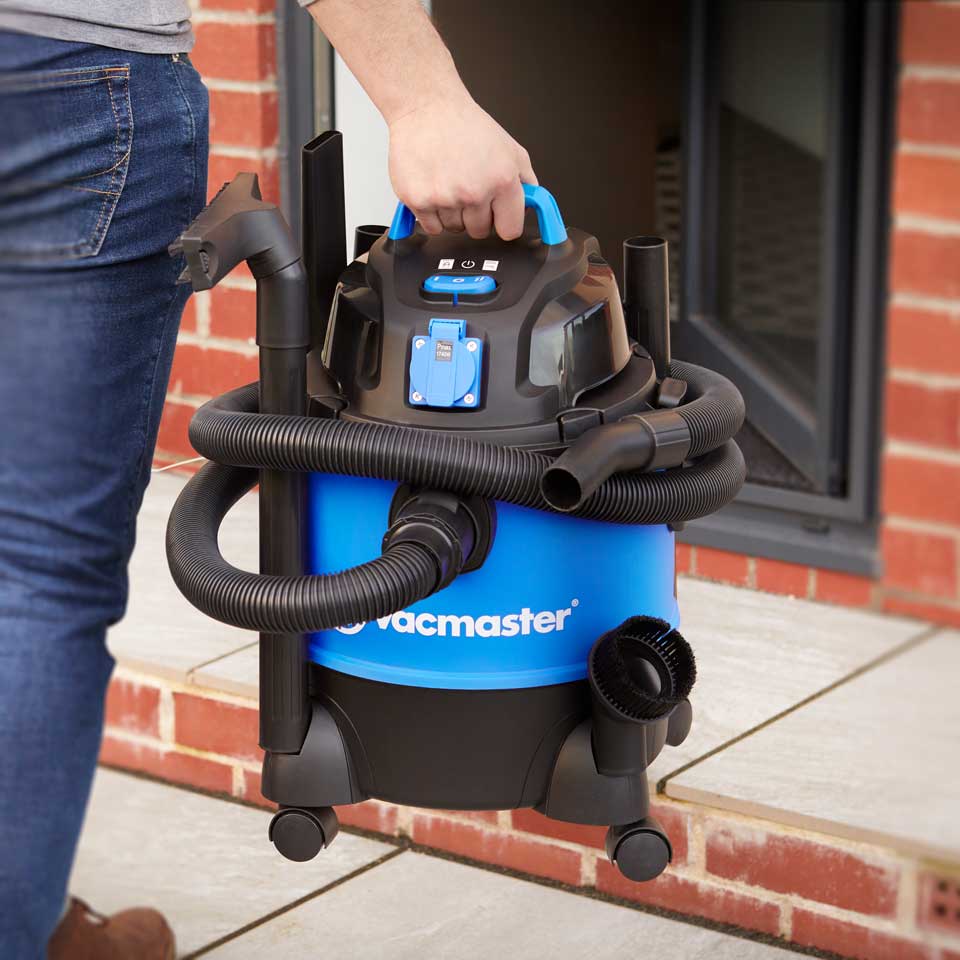 Vacmaster Wet and Dry Dust Extractor Compact Multi 20 VQ1220PFC