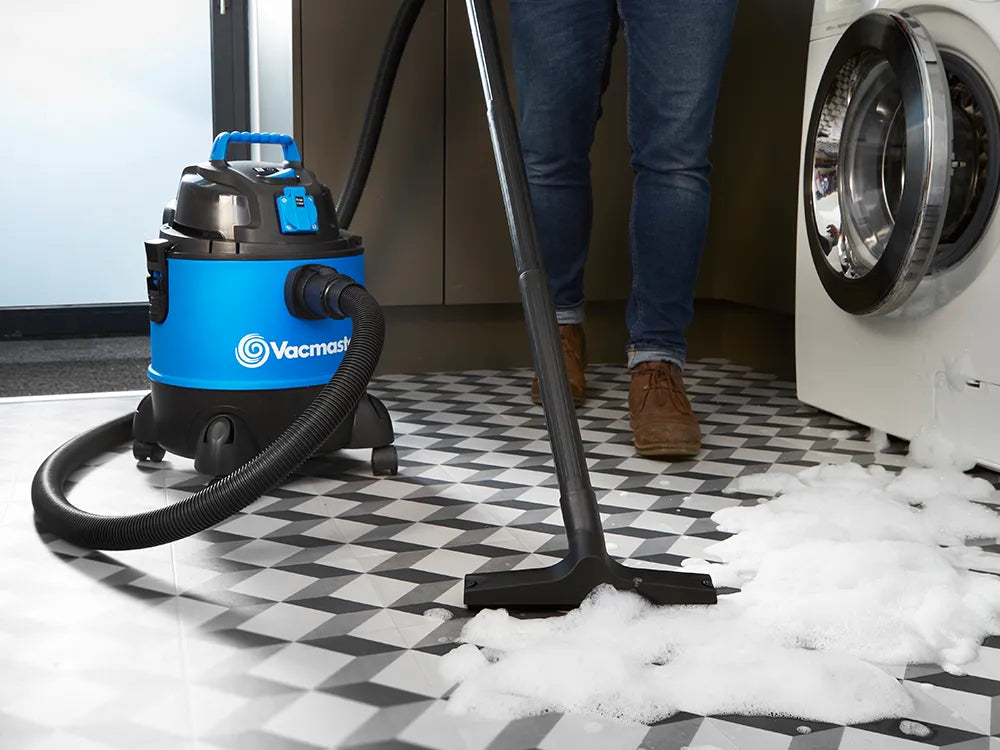 Vacmaster-wet-and-dry-vacuum-cleaner-for-floods