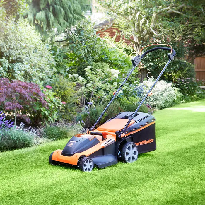 LawnMaster Cordless Lawn Mower on UK Grass
