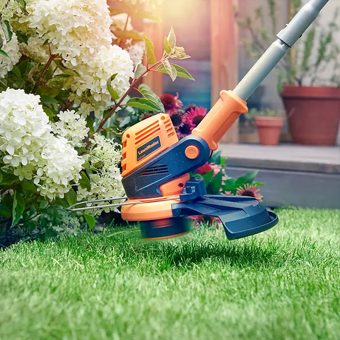 LawnMaster Grass Trimmer with Automatic Feed Line