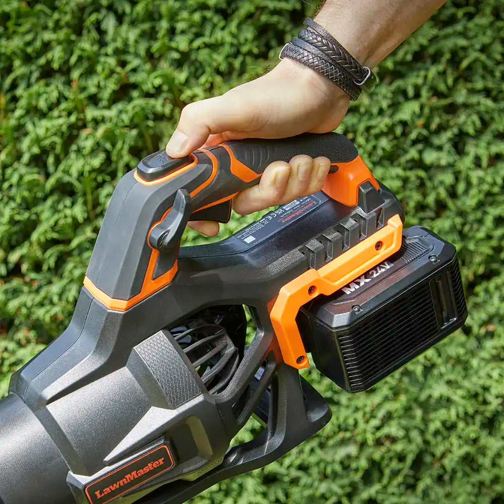 LawnMaster 48V Cordless - battery
