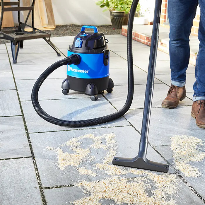 Vacmaster Wet and Dry Vacuum Cleaner with a Multi Surface Floor Head