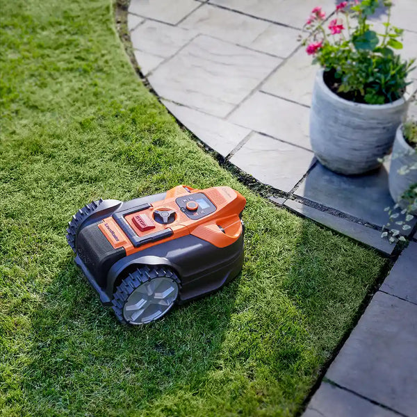 LawnMaster OcuMow18 Robot Mower Border