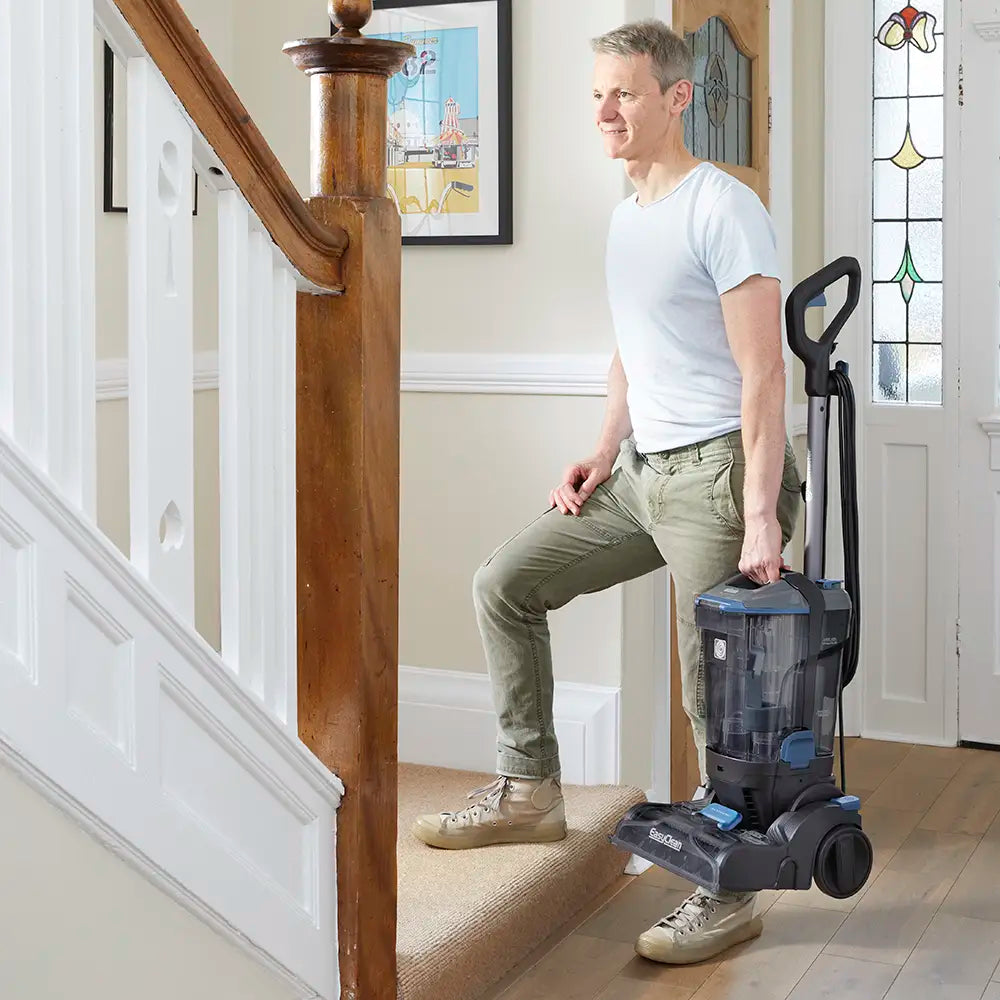 Carpet Cleaner Vacmaster CA0701UK EasyClean UCM Home is light and powerful