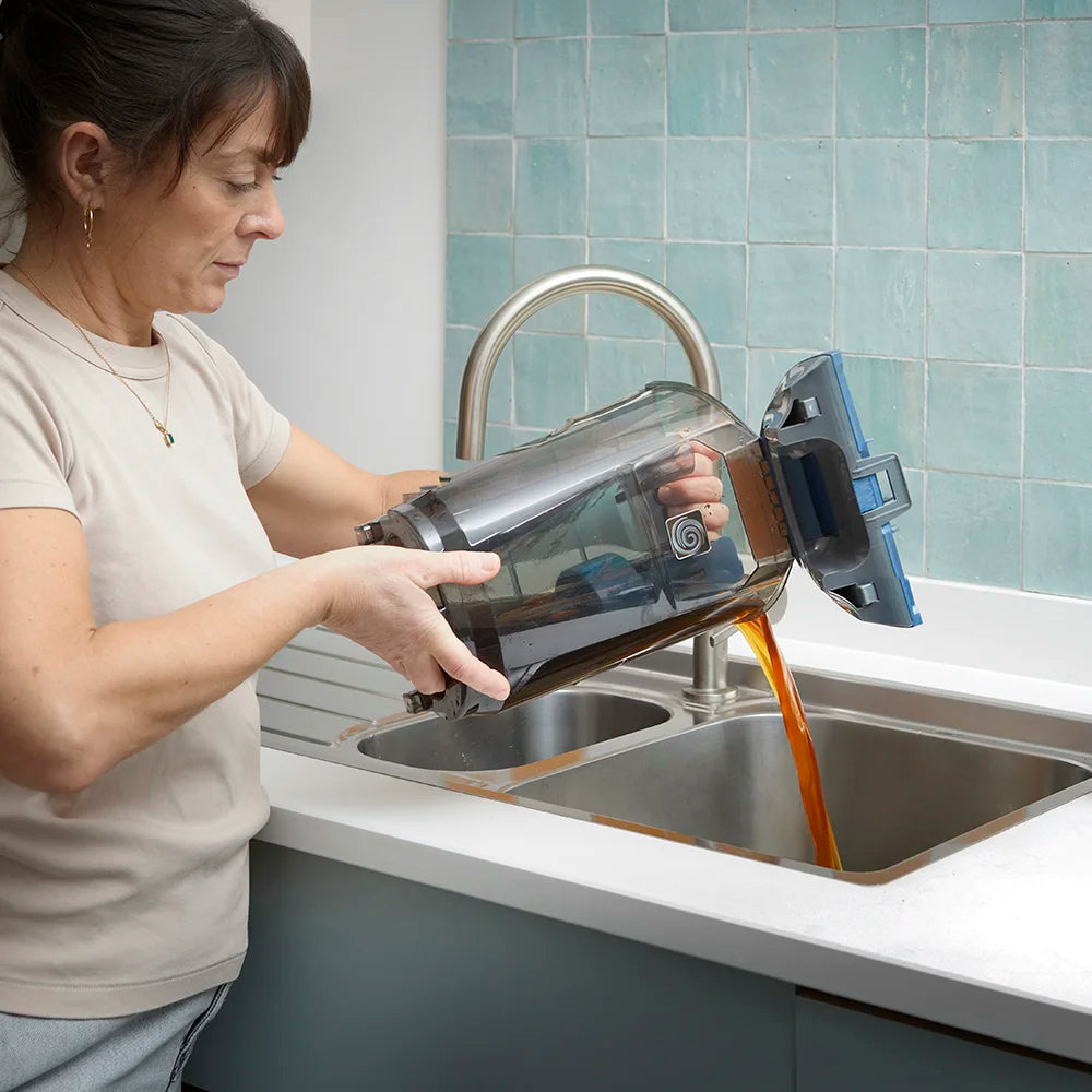 Vacmaster EasyClean UCT Carpet Cleaner Large Capacity Dirty Water Tank Being Emptied Easy To Clean