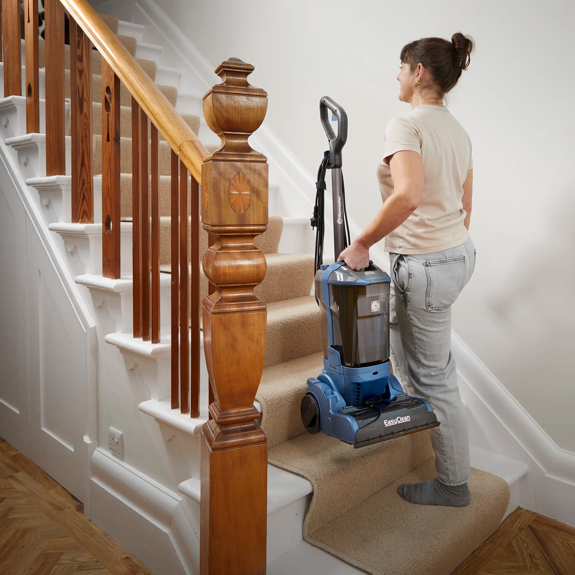 Carpet Cleaner Vacmaster CA0721UK EasyClean UCT Lightweight Carried Up Stairs Easy to Maneuver 