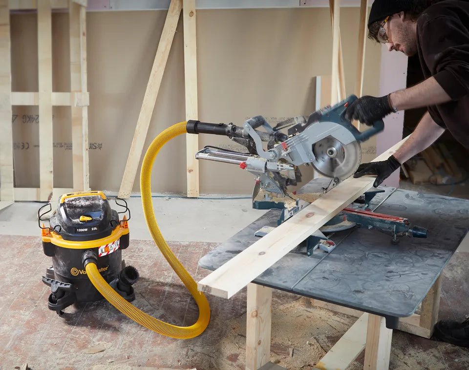 Vacmaster WD L23 removing sawdust from building site machinery 