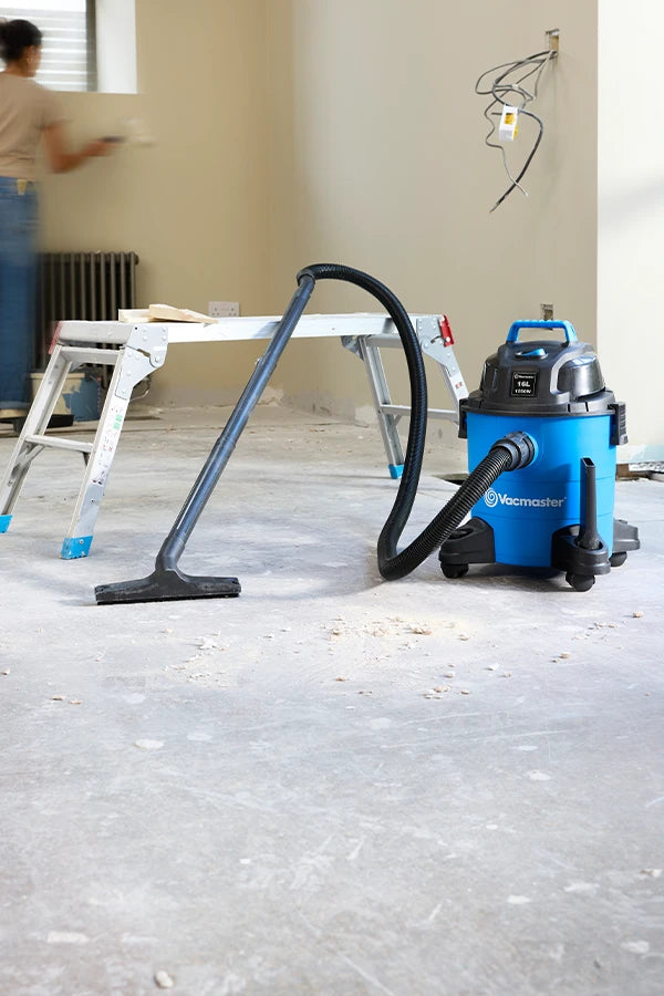 vacuum cleaner cleaning dust and debris during home renovation Multi WD16 Vacmaster