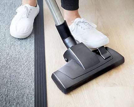 Foot pressing switch on vacuum cleaner wesselwerk floor nozzle