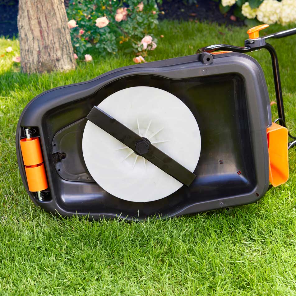 LawnMaster 1800W 36cm