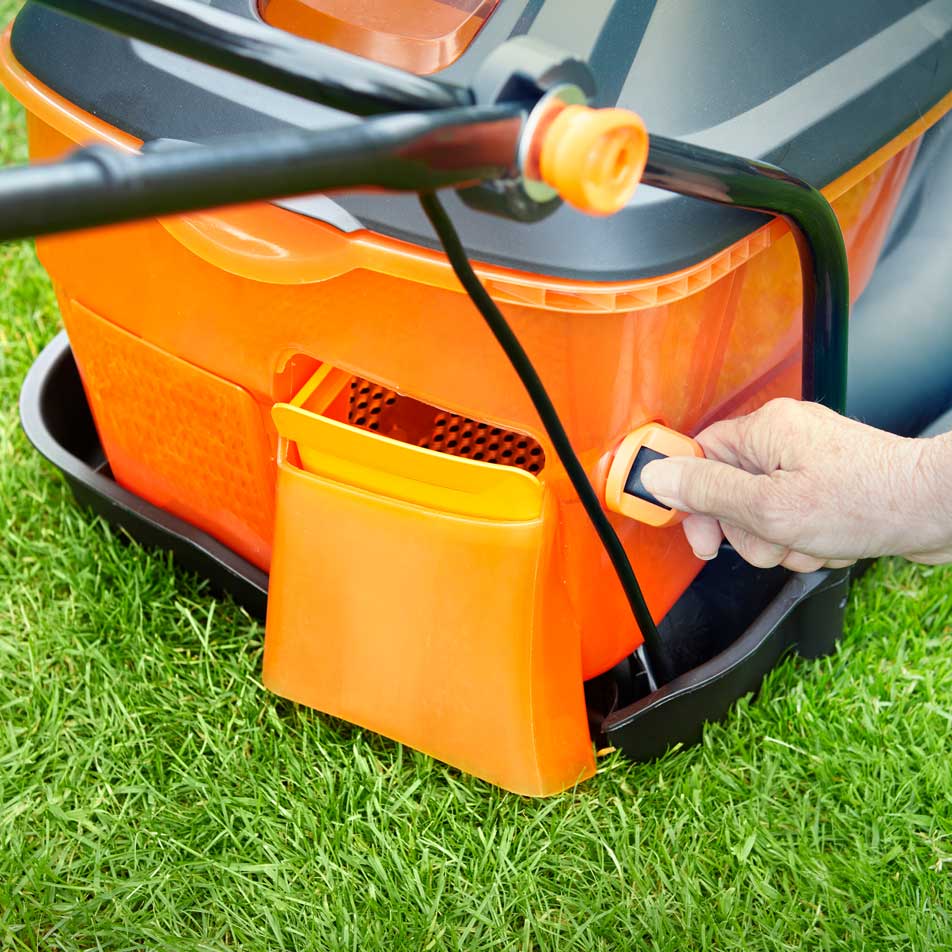 LawnMaster 1800W 36cm