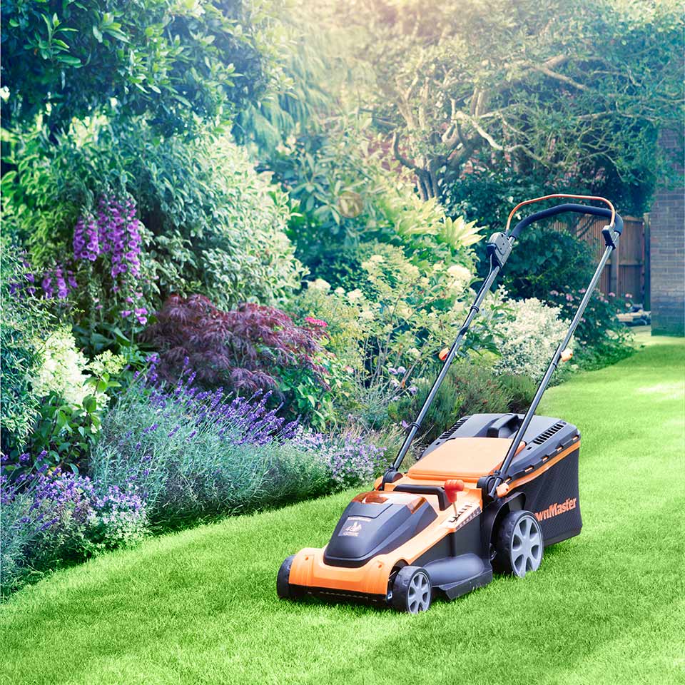 Cordless Lawn Electric Mower With Roller Webb Classic 33cm