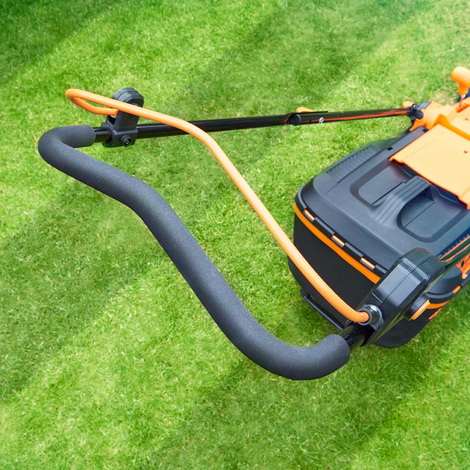 LawnMaster MX 24V 37cm Cordless Lawnmower Grass Trimmer Set With Spare Battery Cleva