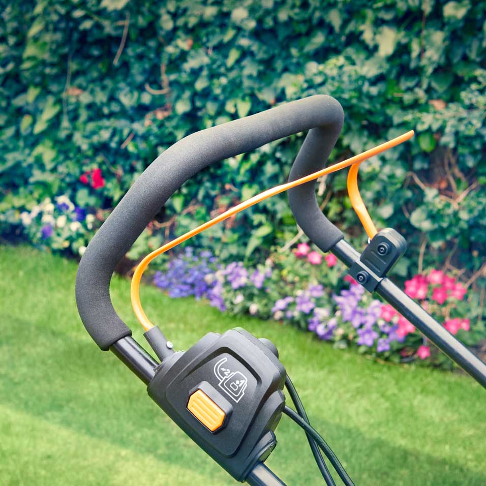 LawnMaster Electric rotary Lawn mower 1800W 40cm MEB1840M soft foam full width handles