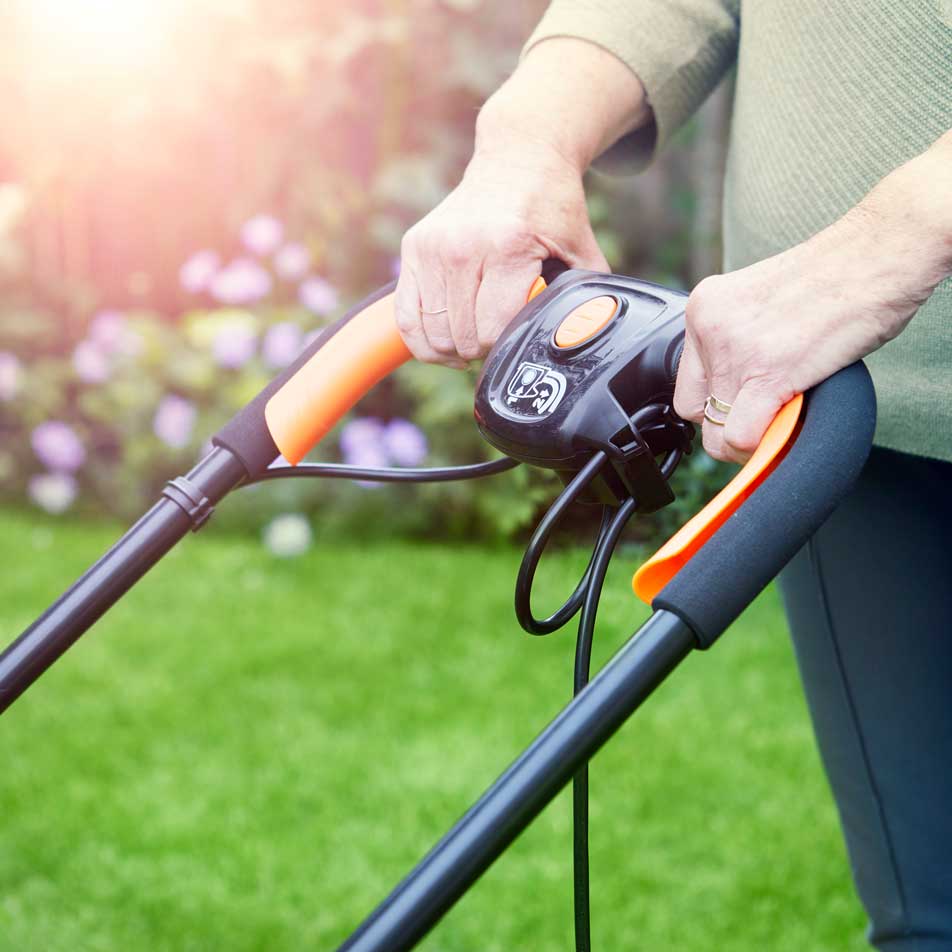 LawnMaster 1500W 33cm