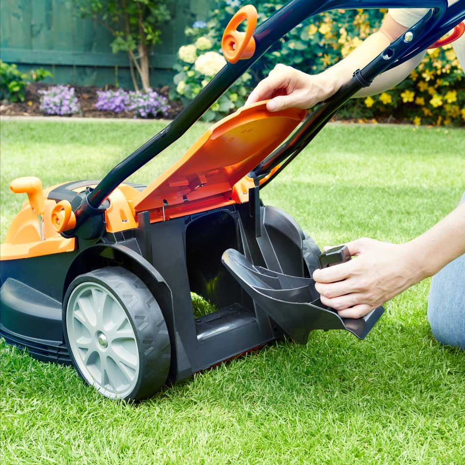 LawnMaster Electric Lawn Mower Rotary 37cm 1600W with Mulch Plug