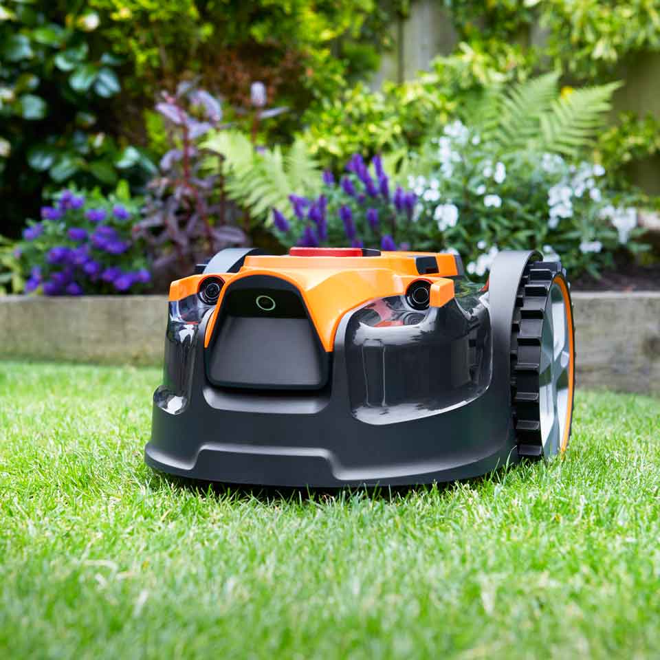 Robotic lawn mower hotsell
