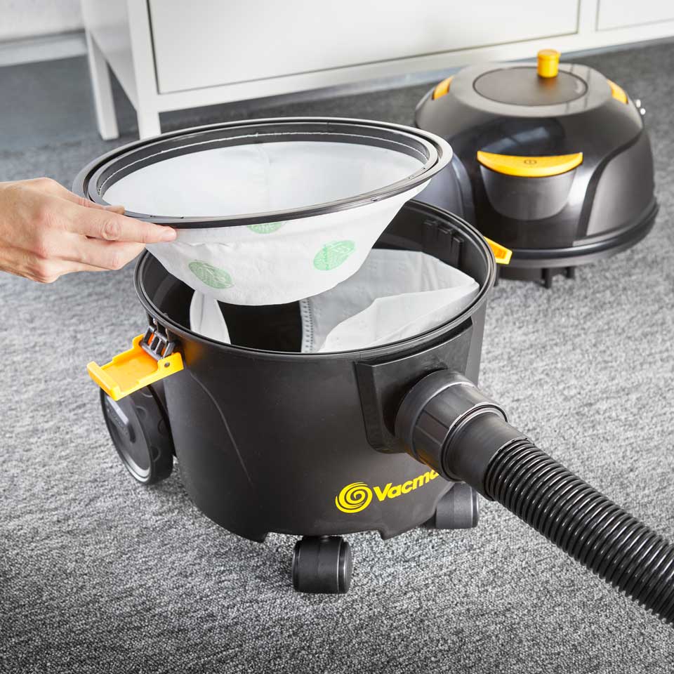 Vacmaster D8 Cylinder Vacuum Cleaner | With 5 Dust Bags – Cleva