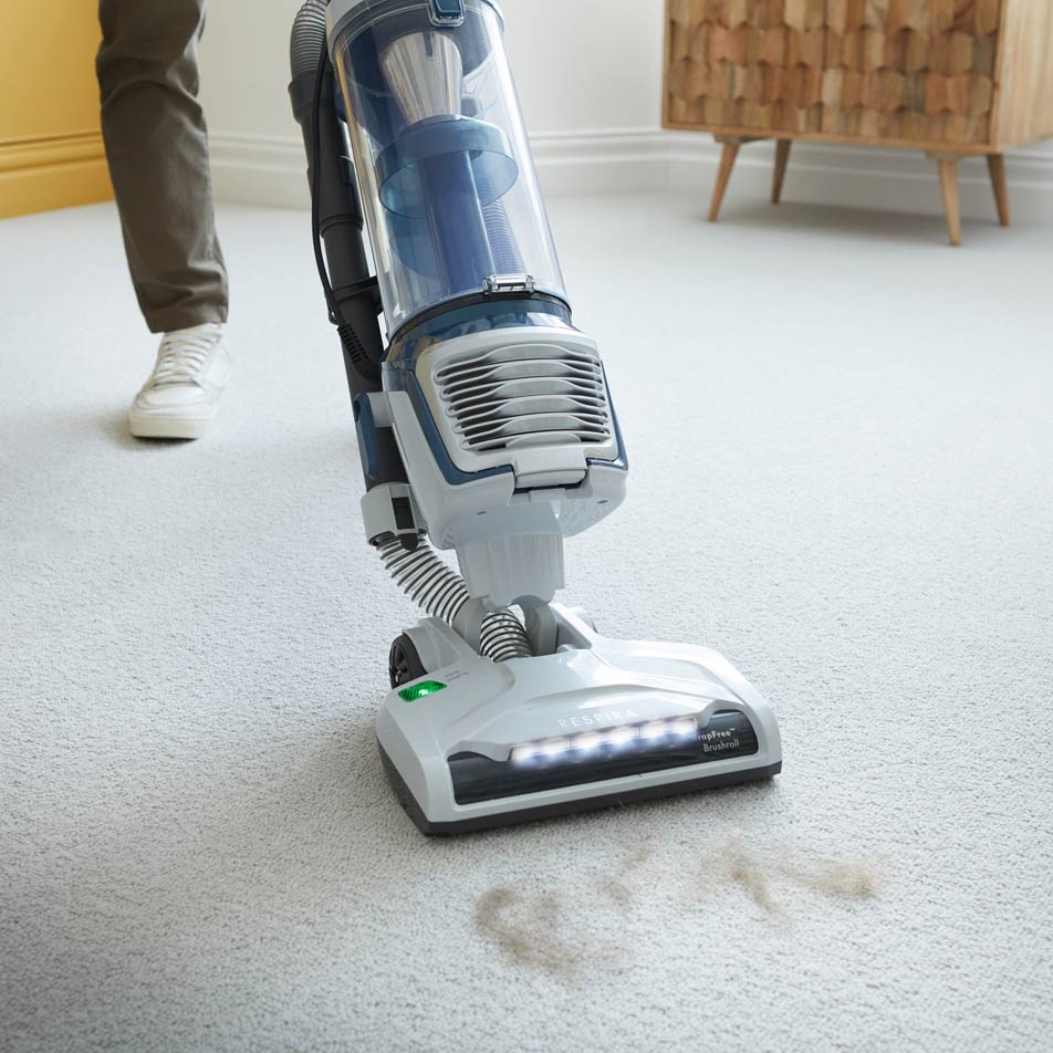 Vacmaster upright vacuum cleaner Respira Pet AllergenPro WrapFree Brush Roll